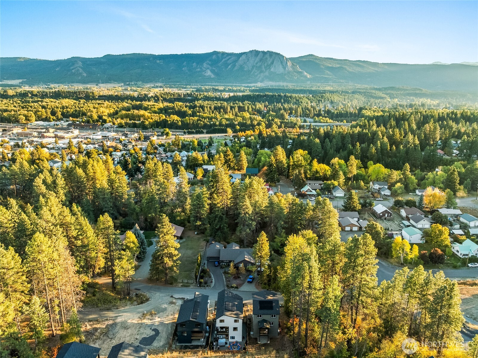 408 W 6th Street , Cle Elum, WA 98922