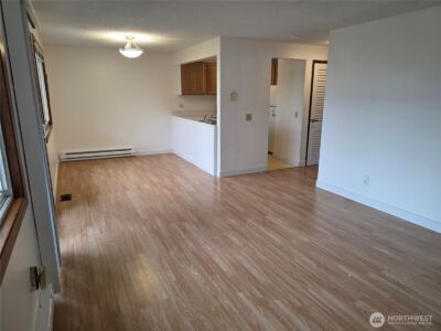 3110 S 216th Street #D1, SeaTac, WA 98198 - Photo 2