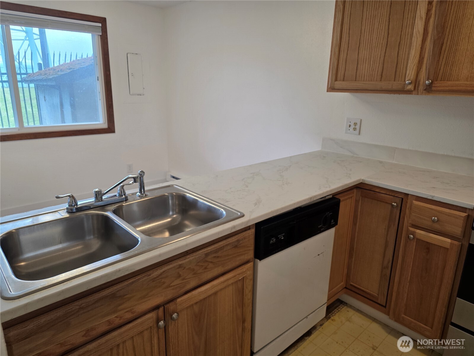 3110 S 216th Street #D1, SeaTac, WA 98198