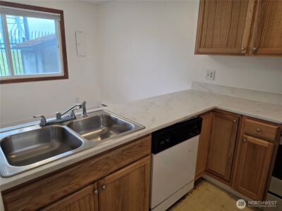 3110 S 216th Street #D1, SeaTac, WA 98198 - Photo 7