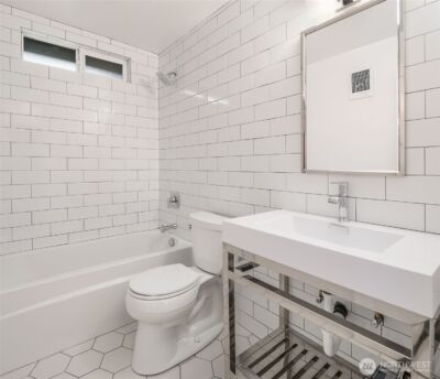 340 SE Clark Street , Issaquah, WA 98027 - Photo 14