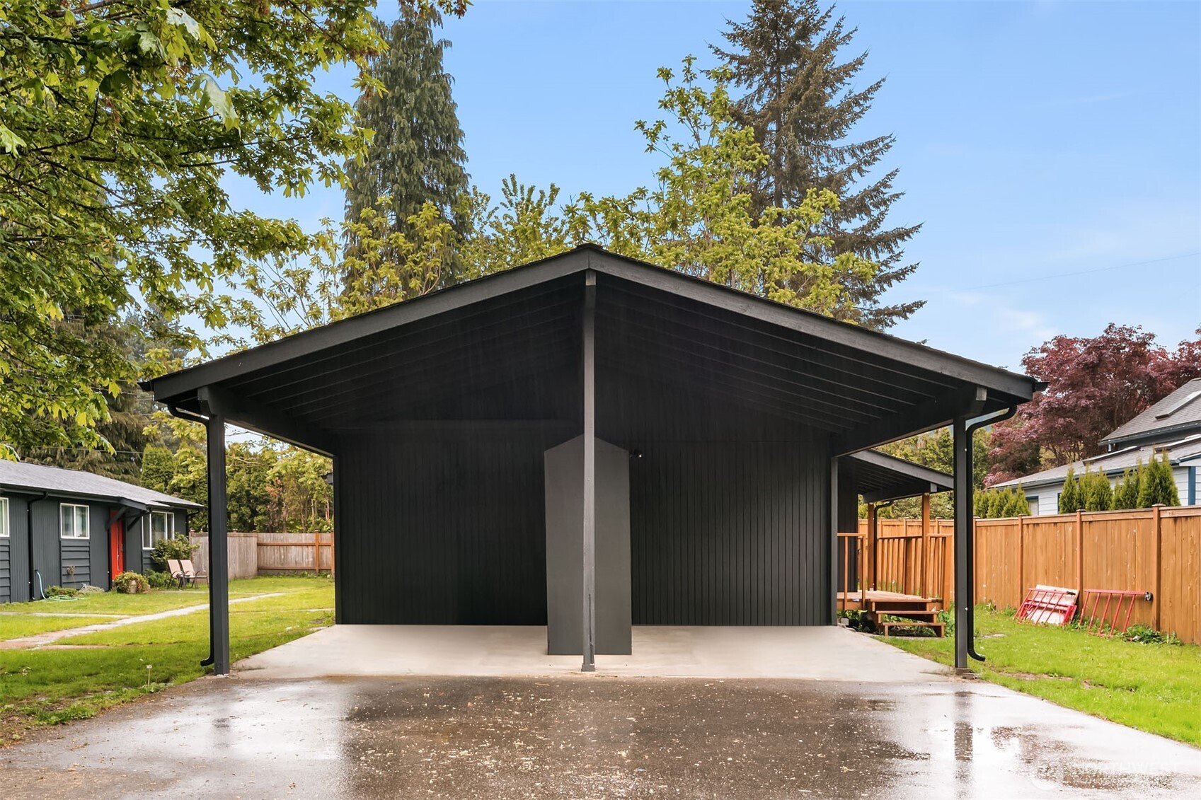 340 SE Clark Street , Issaquah, WA 98027