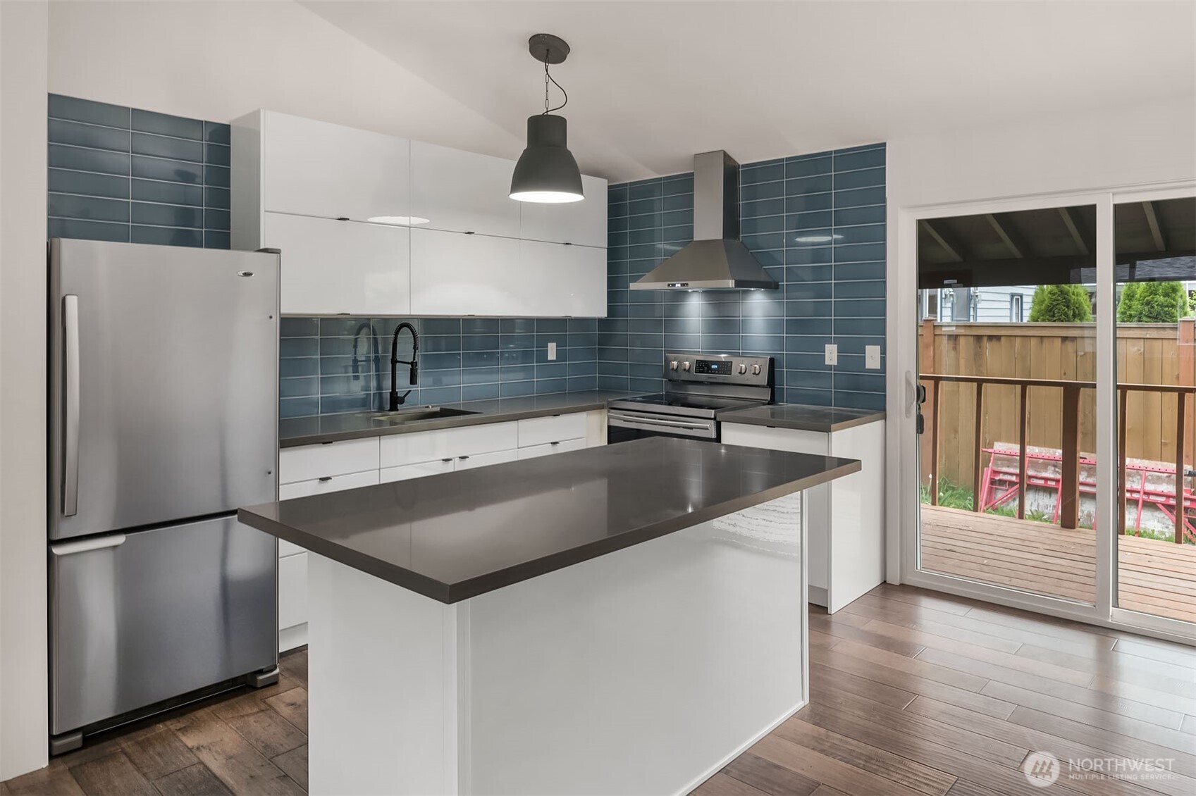 340 SE Clark Street , Issaquah, WA 98027