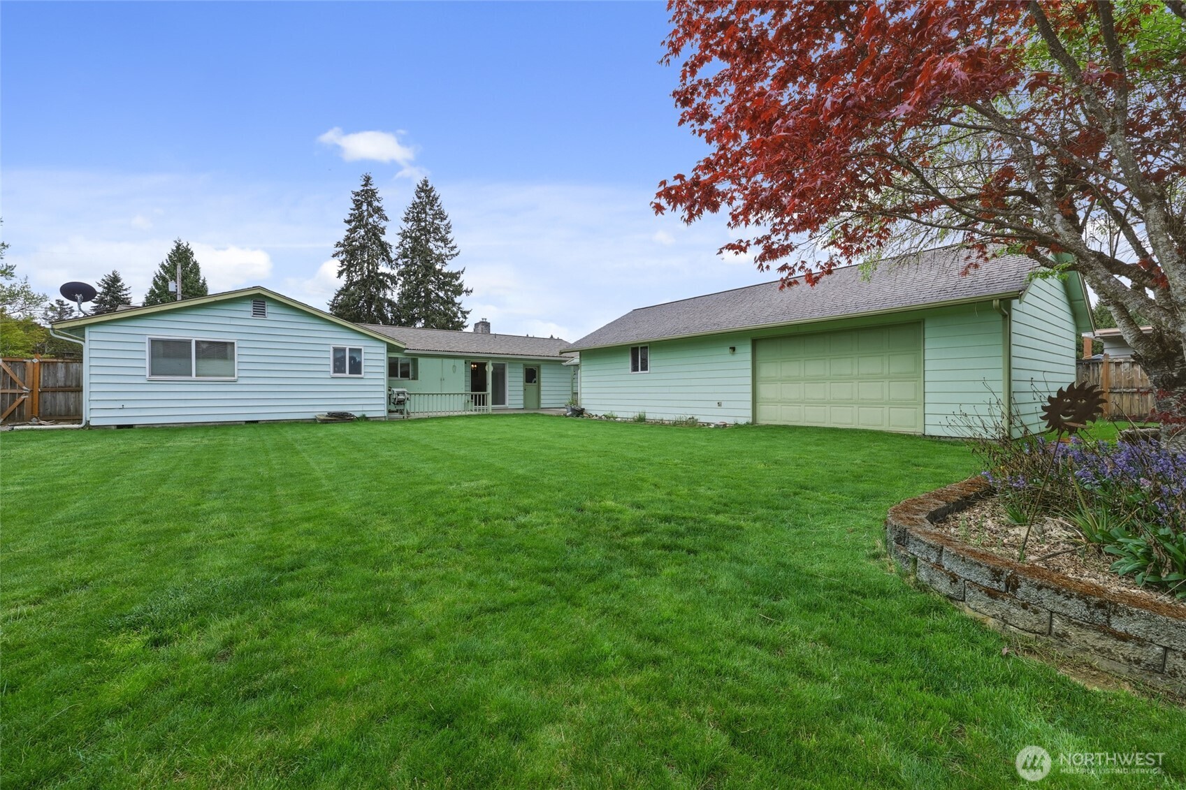 2420 Holly Lane SE, Olympia, WA 98501