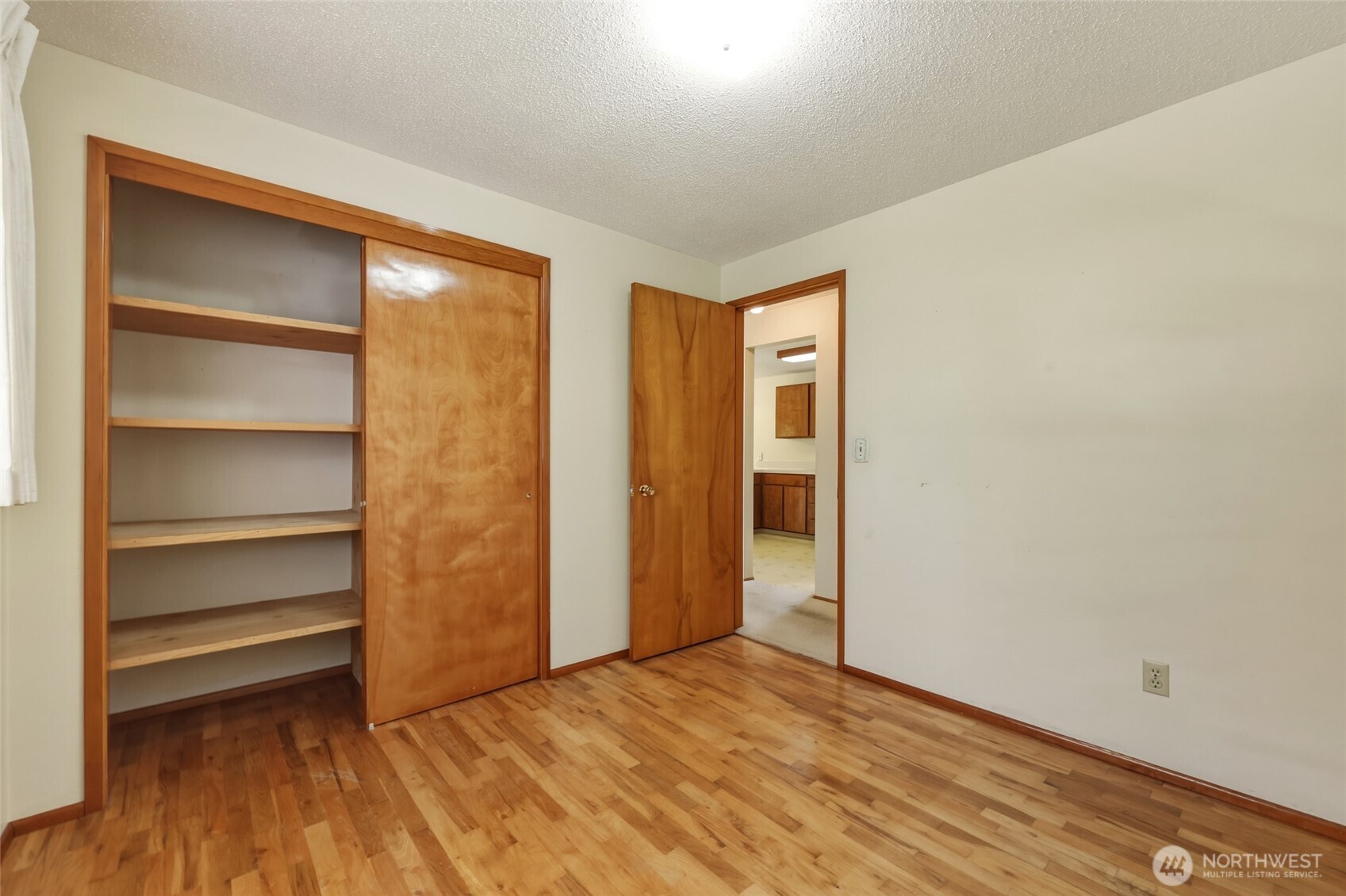 2420 Holly Lane SE, Olympia, WA 98501