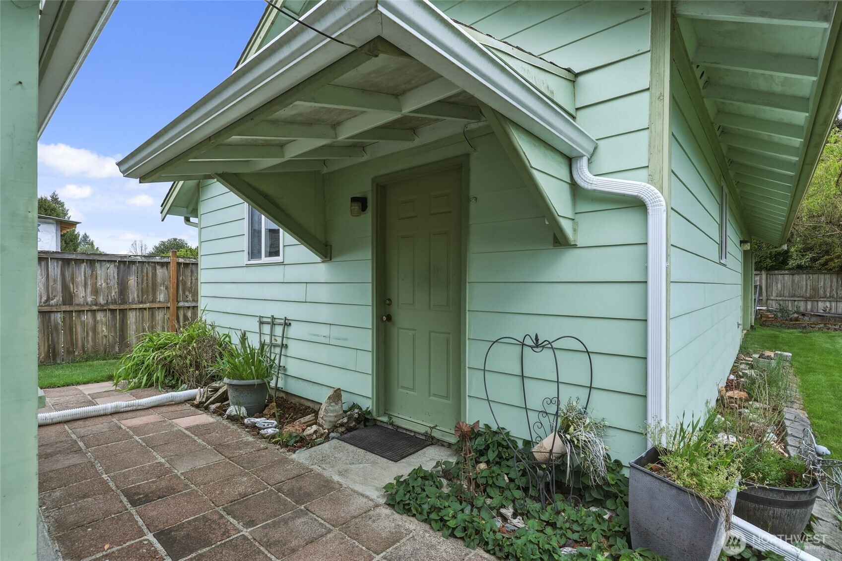 2420 Holly Lane SE, Olympia, WA 98501
