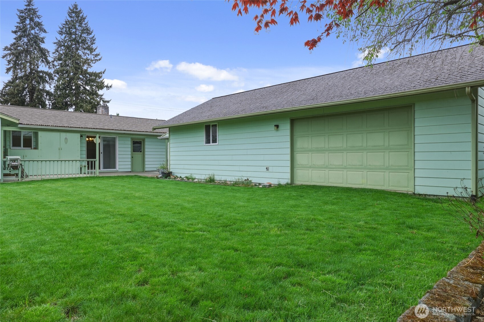 2420 Holly Lane SE, Olympia, WA 98501