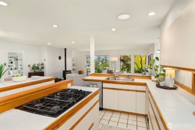 10700 NE Broomgerrie Road , Bainbridge Island, WA 98110 - Photo 16