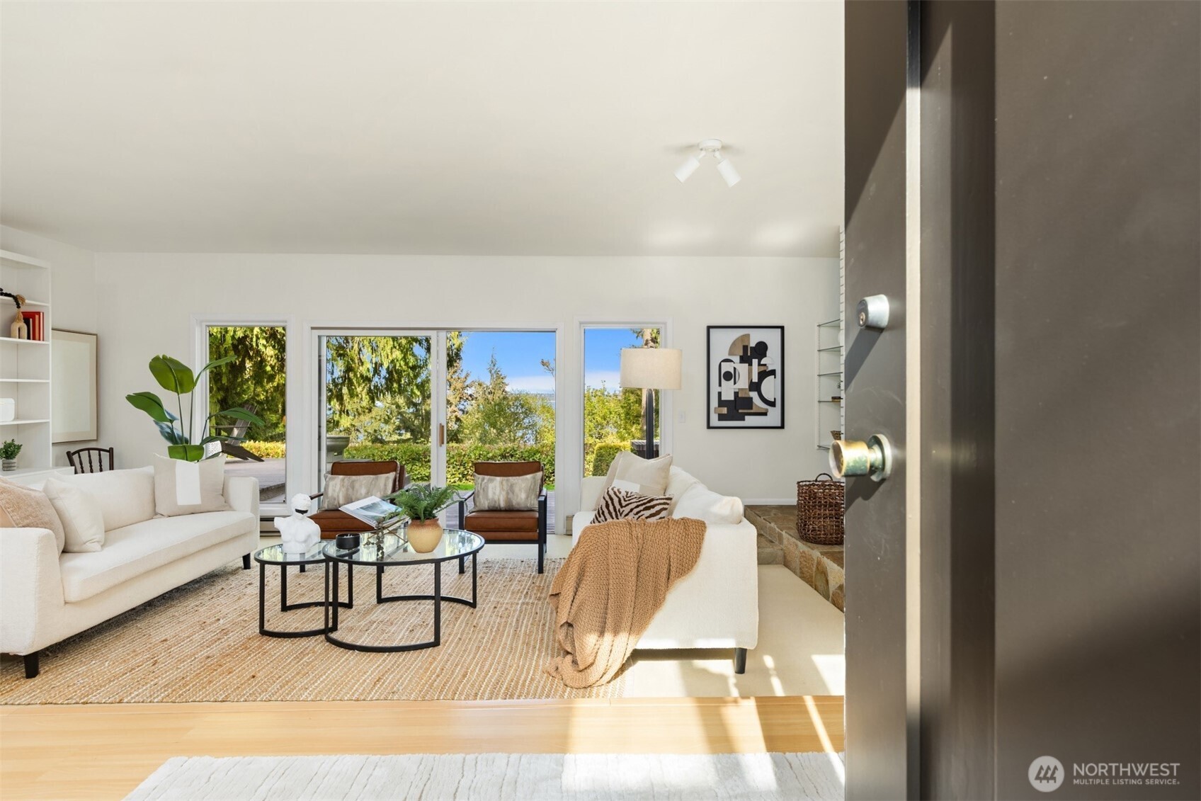 10700 NE Broomgerrie Road , Bainbridge Island, WA 98110
