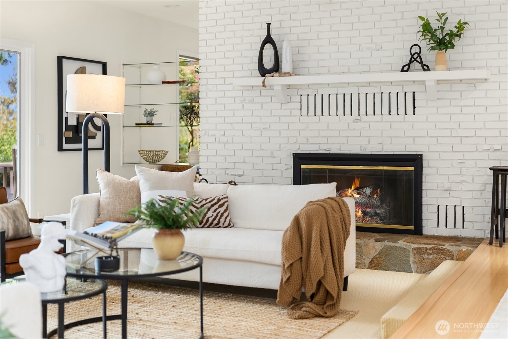 10700 NE Broomgerrie Road , Bainbridge Island, WA 98110
