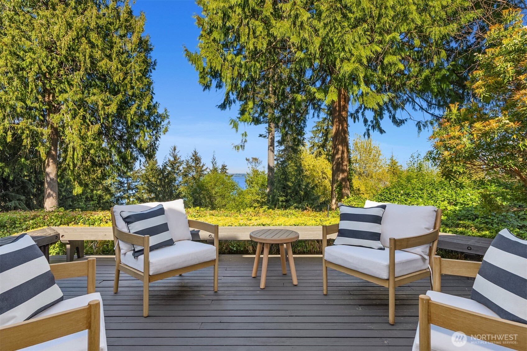 10700 NE Broomgerrie Road , Bainbridge Island, WA 98110