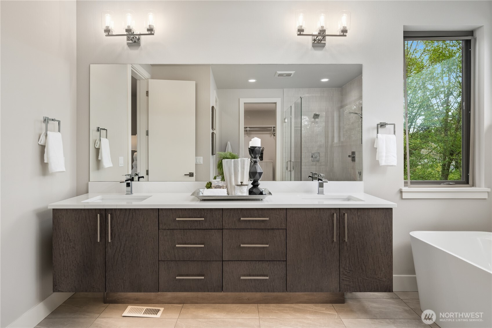 12223 NE 106th Street , Kirkland, WA 98033