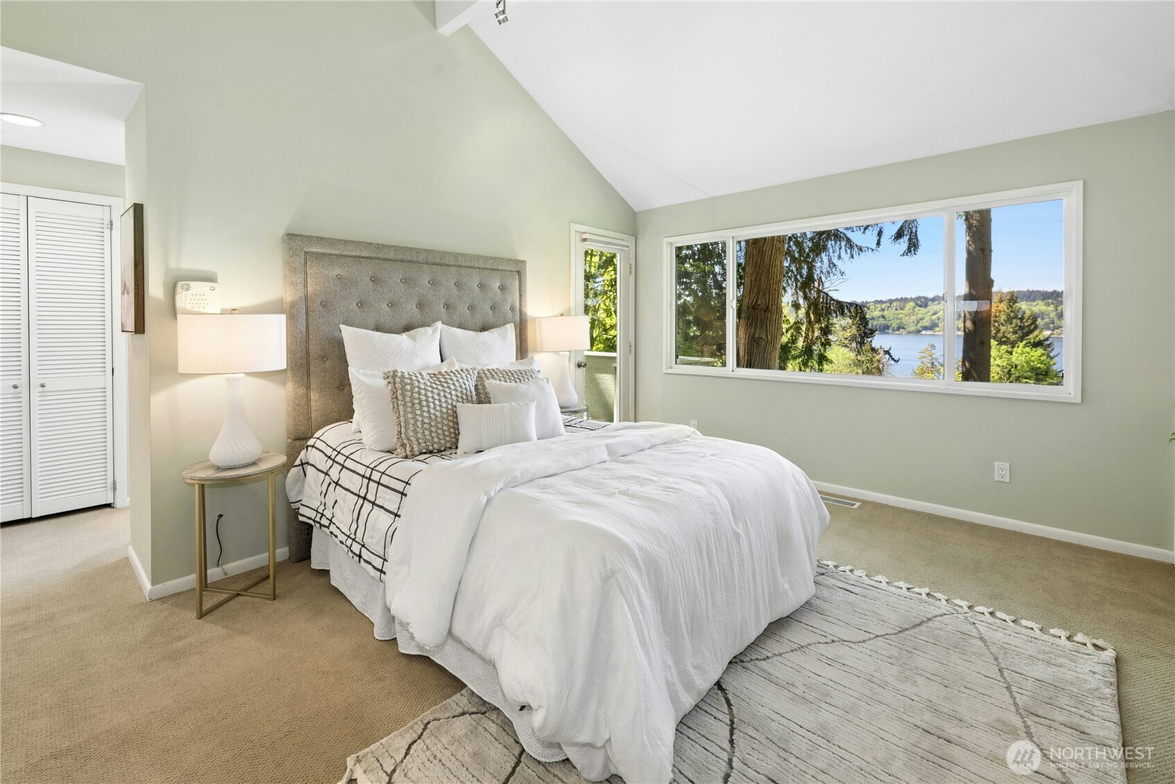 5100 Crystal Springs Drive NE, Bainbridge Island, WA 98110