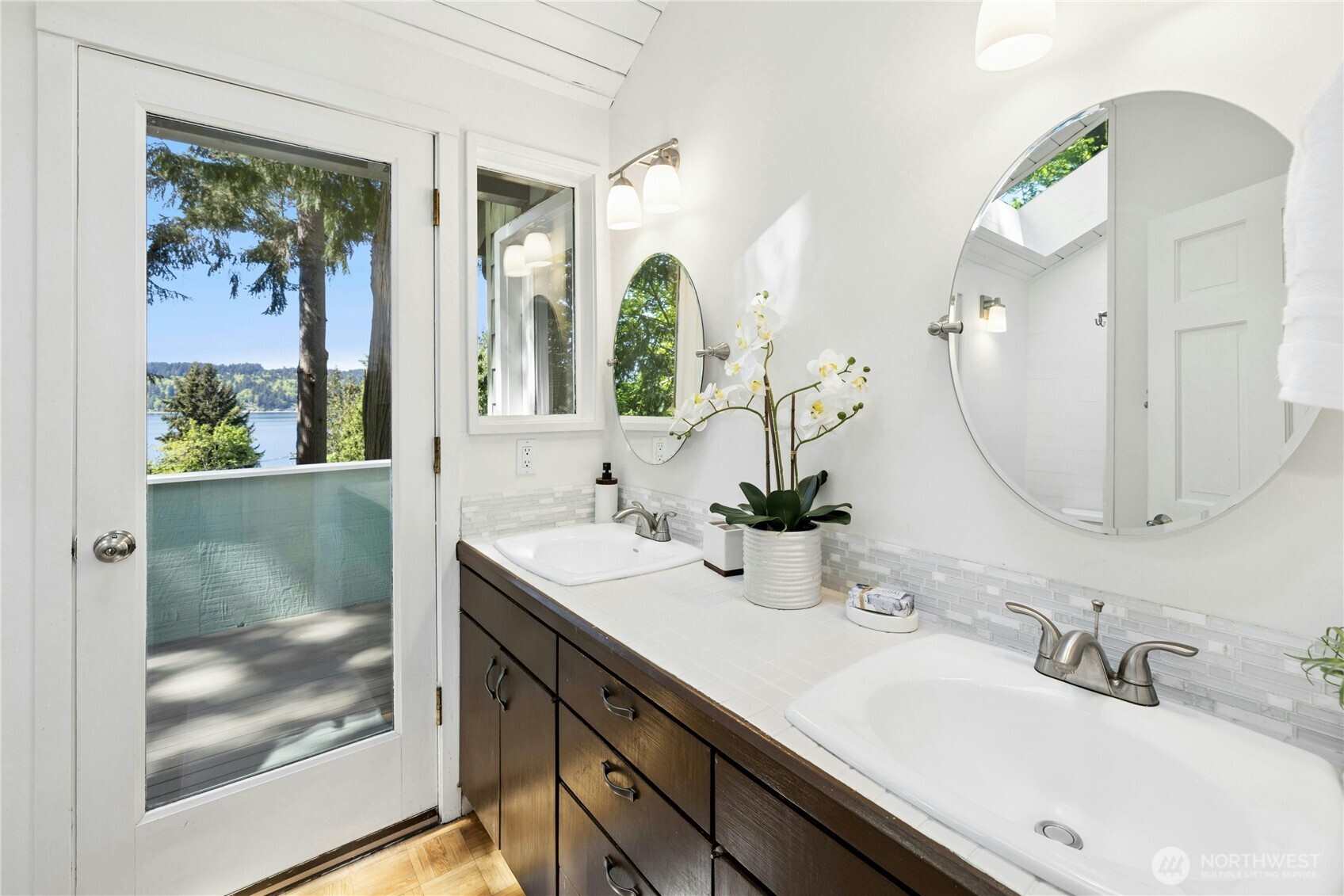 5100 Crystal Springs Drive NE, Bainbridge Island, WA 98110