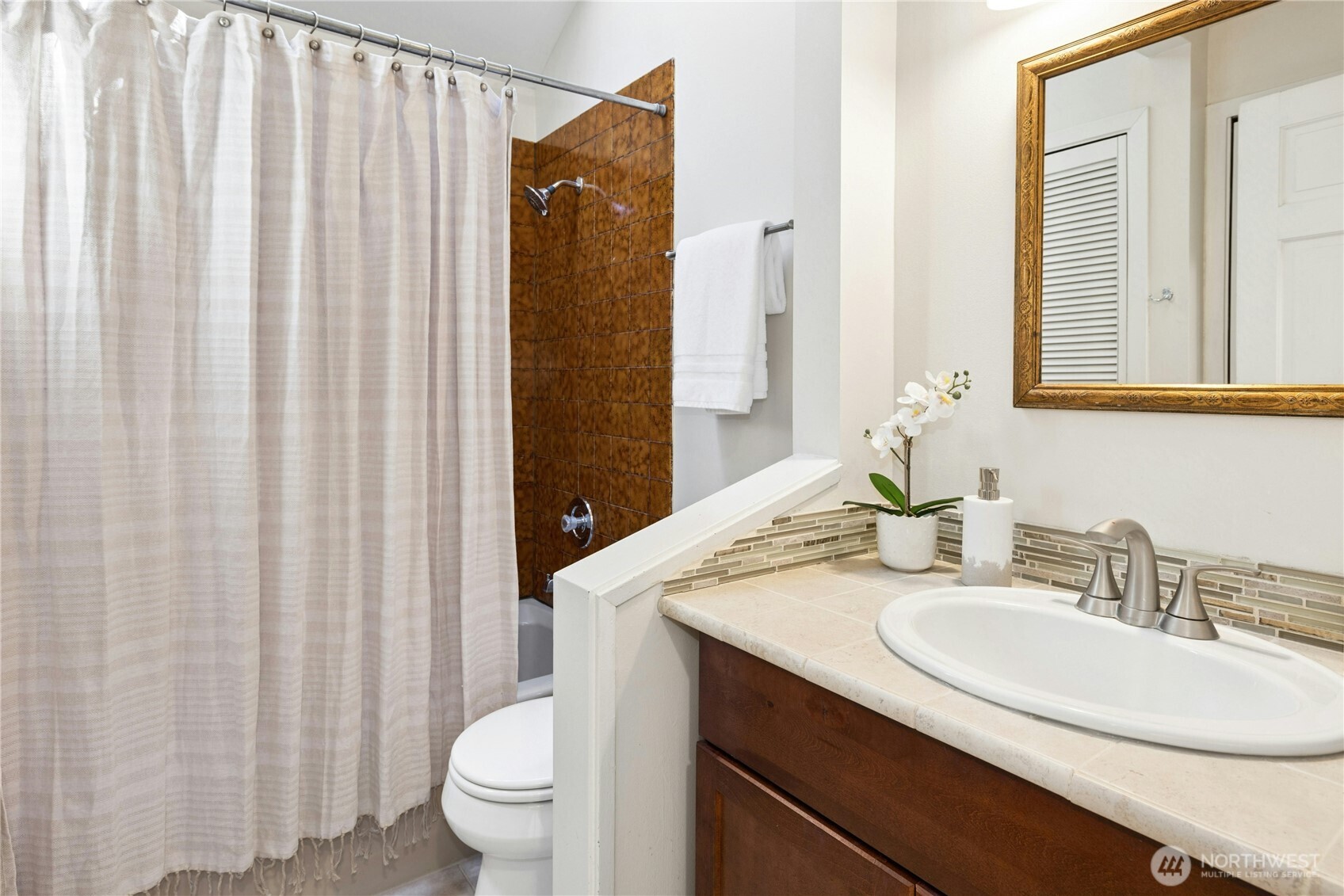 5100 Crystal Springs Drive NE, Bainbridge Island, WA 98110