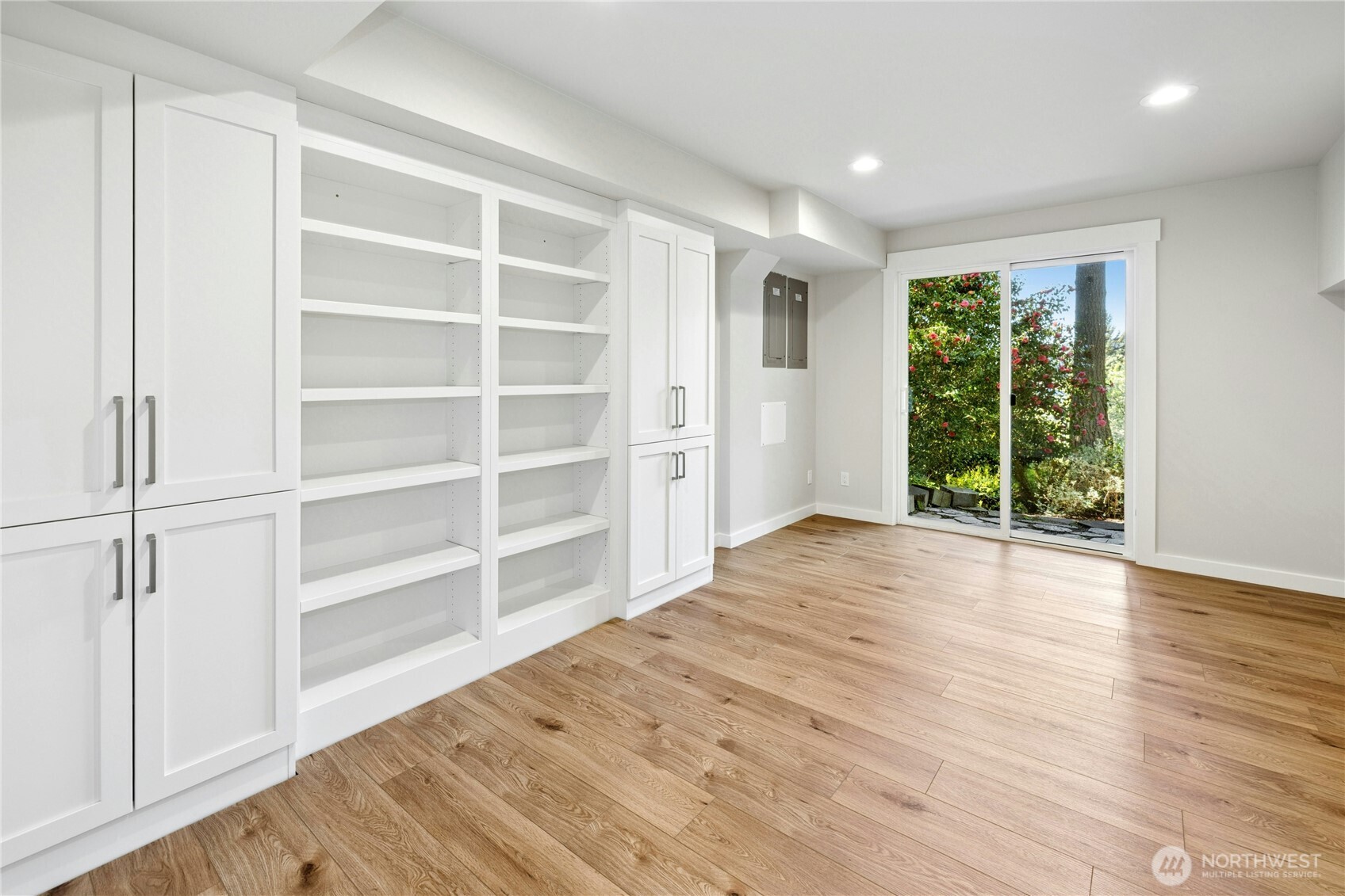 5100 Crystal Springs Drive NE, Bainbridge Island, WA 98110