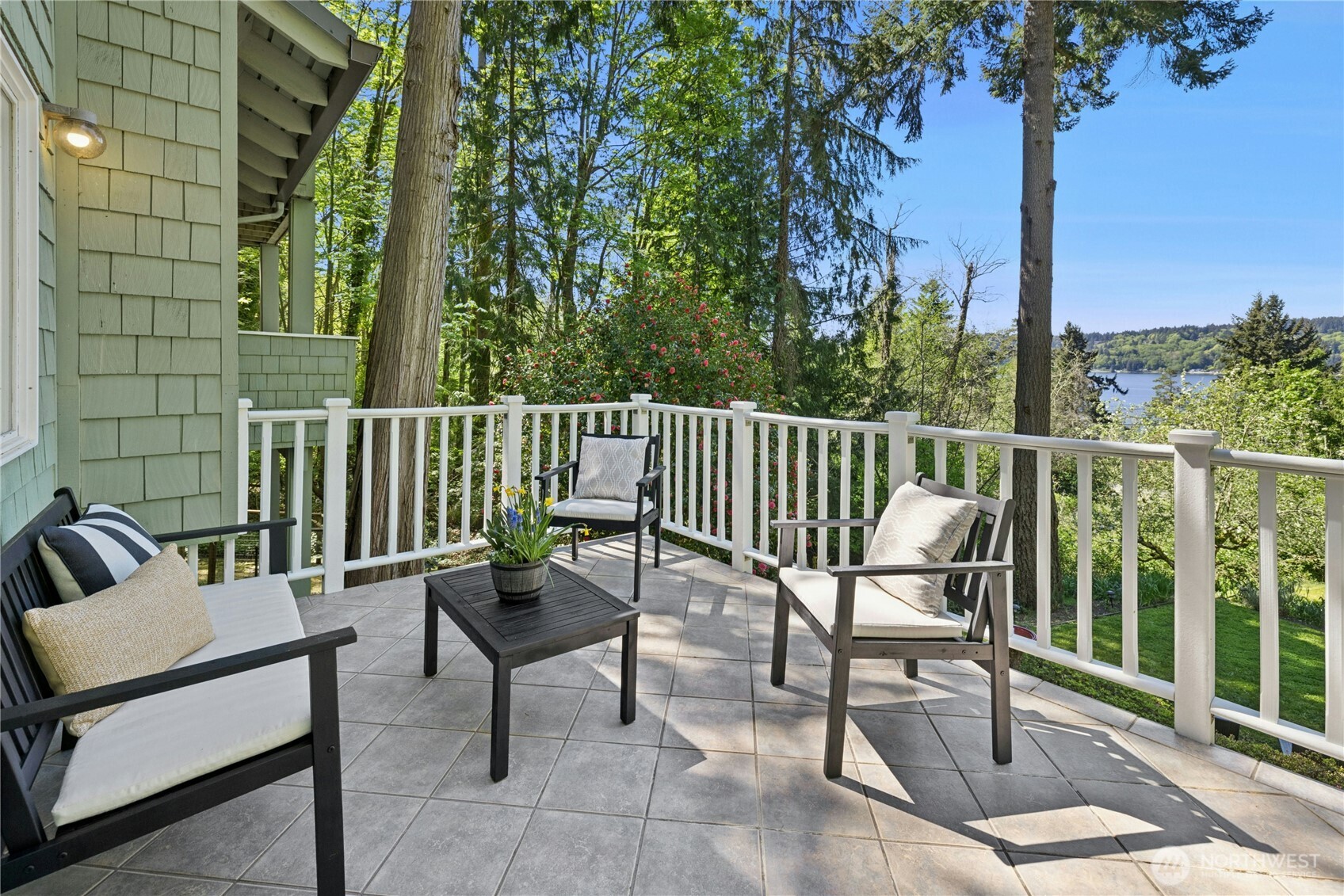 5100 Crystal Springs Drive NE, Bainbridge Island, WA 98110