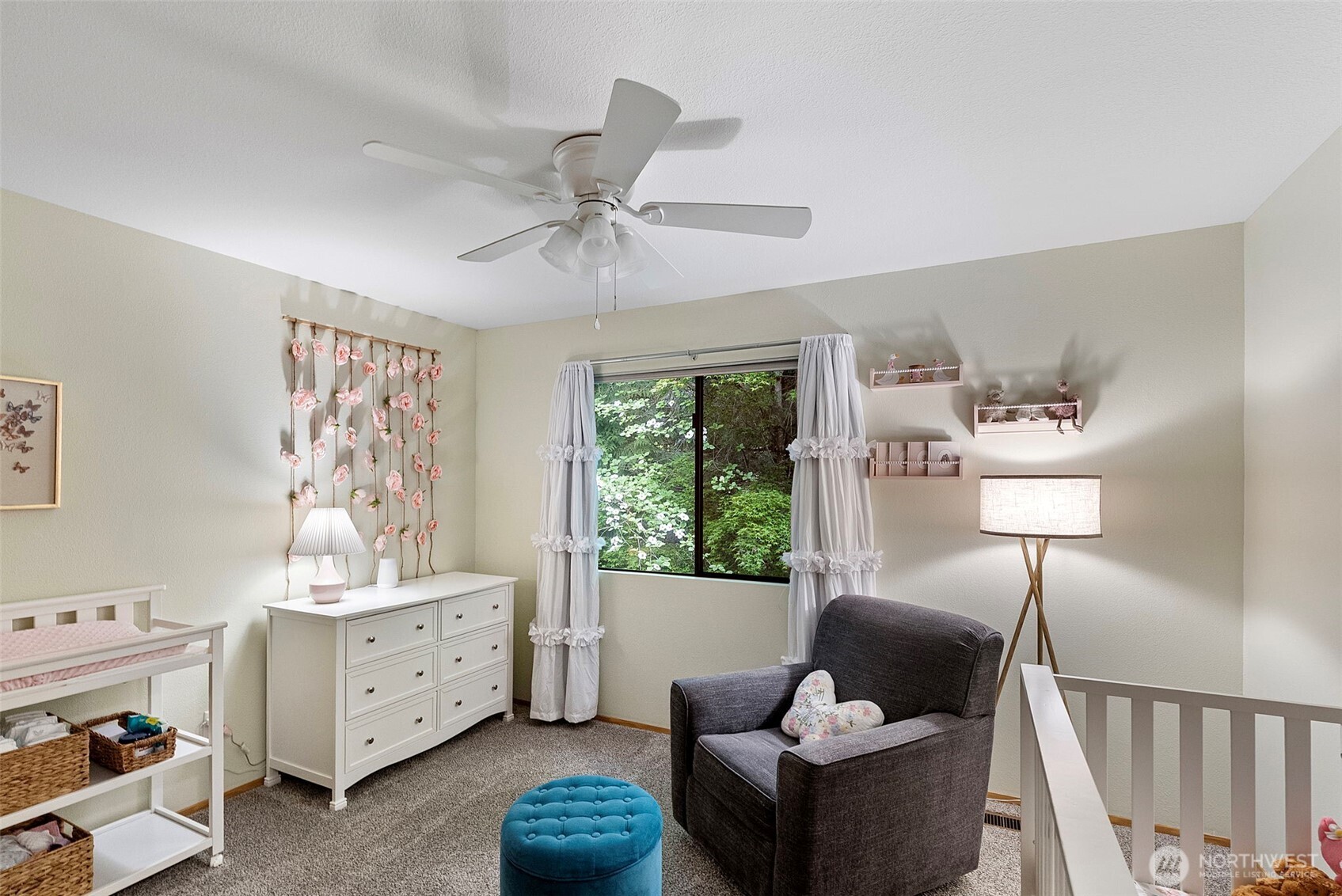 8220 Lariat Trail NW, Bremerton, WA 98311