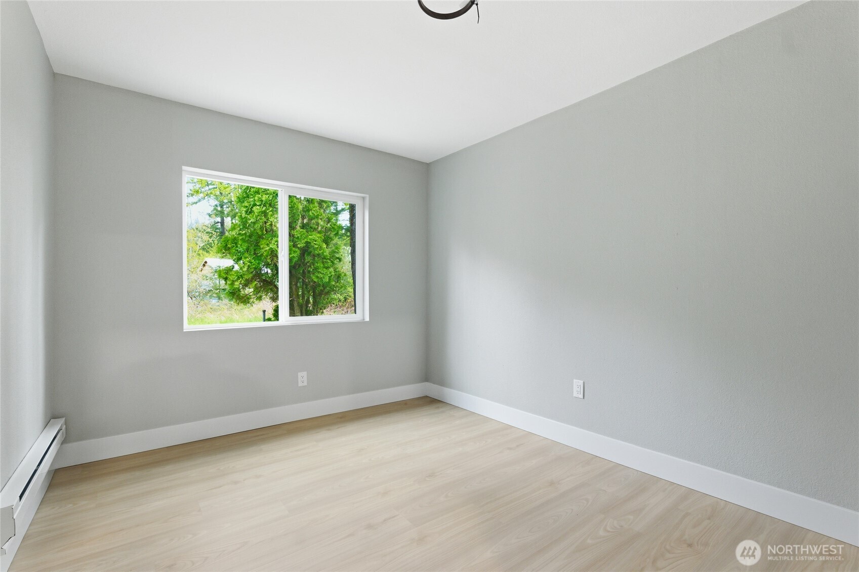 35224 312th Way SE, Enumclaw, WA 98022