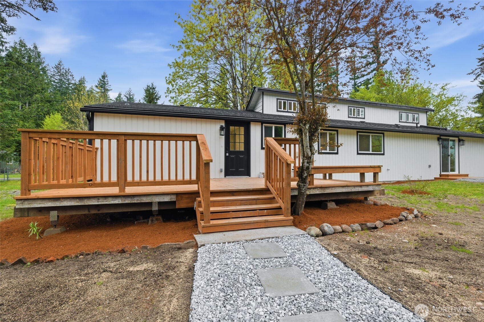 35224 312th Way SE, Enumclaw, WA 98022