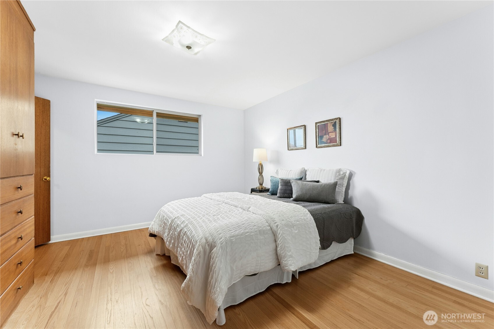 5803 Oberlin Avenue NE, Seattle, WA 98105-2125