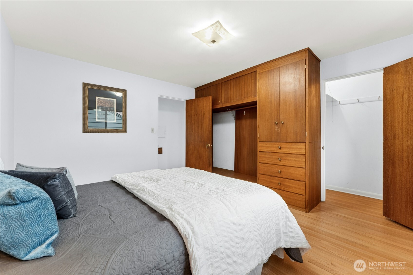 5803 Oberlin Avenue NE, Seattle, WA 98105-2125