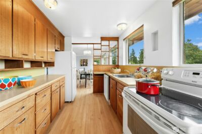 5803 Oberlin Avenue NE, Seattle, WA 98105-2125 - Photo 6