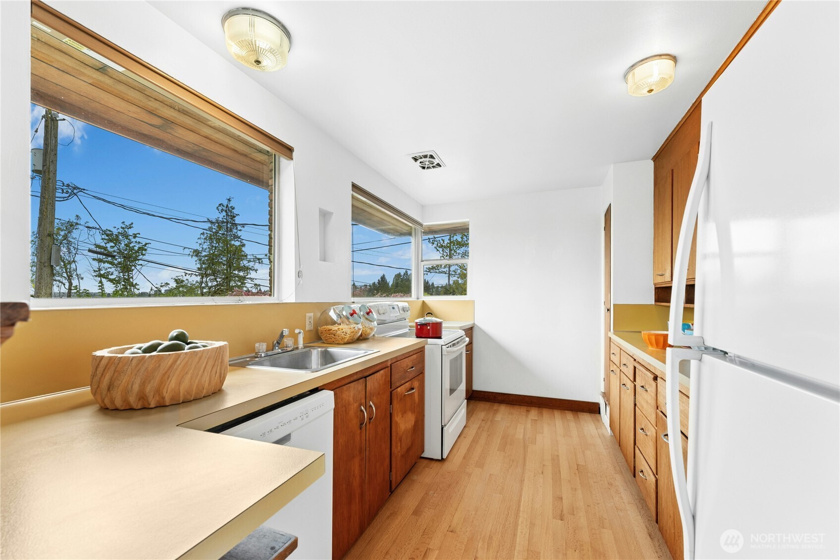5803 Oberlin Avenue NE, Seattle, WA 98105-2125