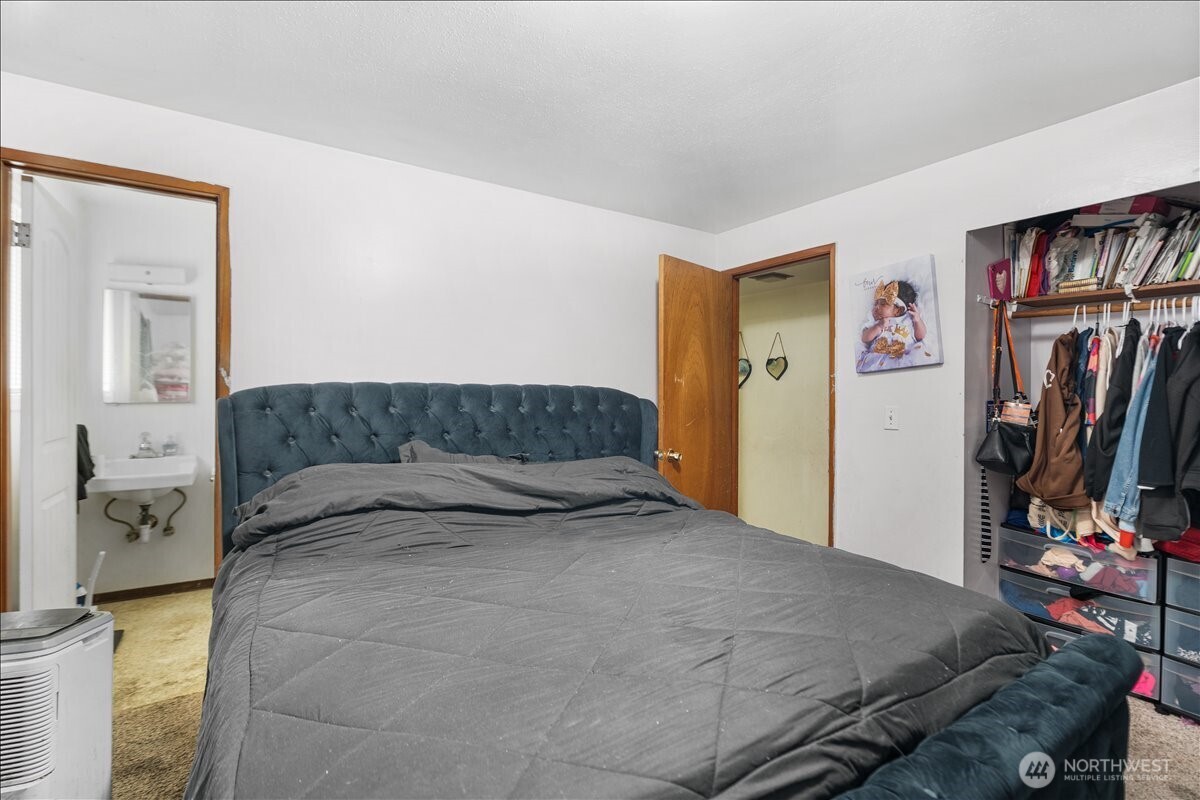125 E 60th Street , Tacoma, WA 98404