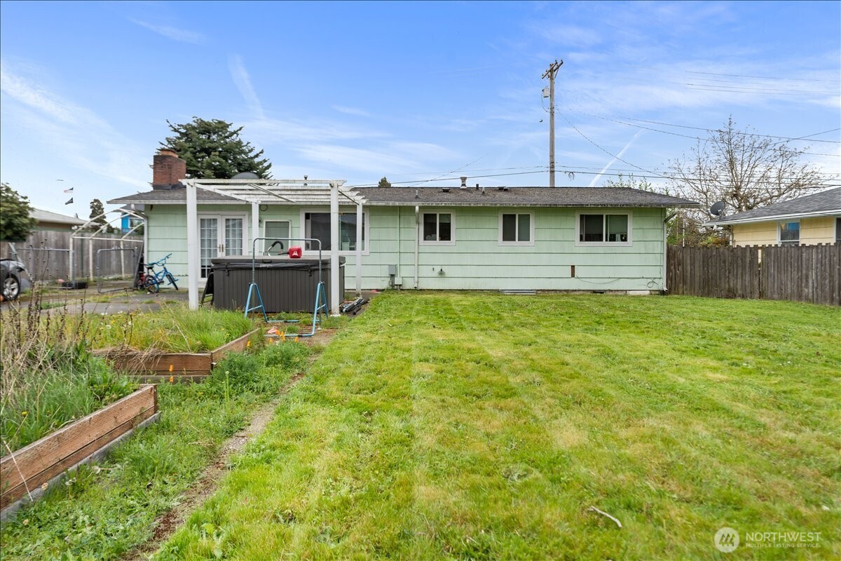 125 E 60th Street , Tacoma, WA 98404