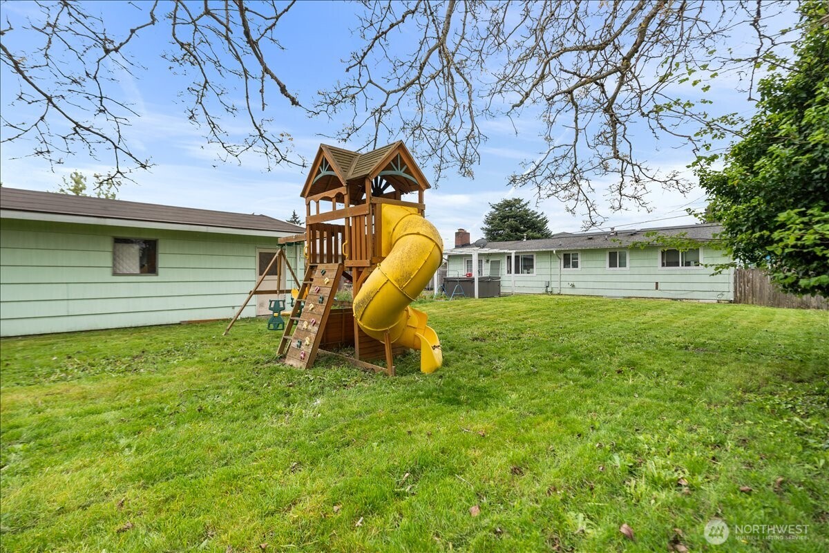 125 E 60th Street , Tacoma, WA 98404
