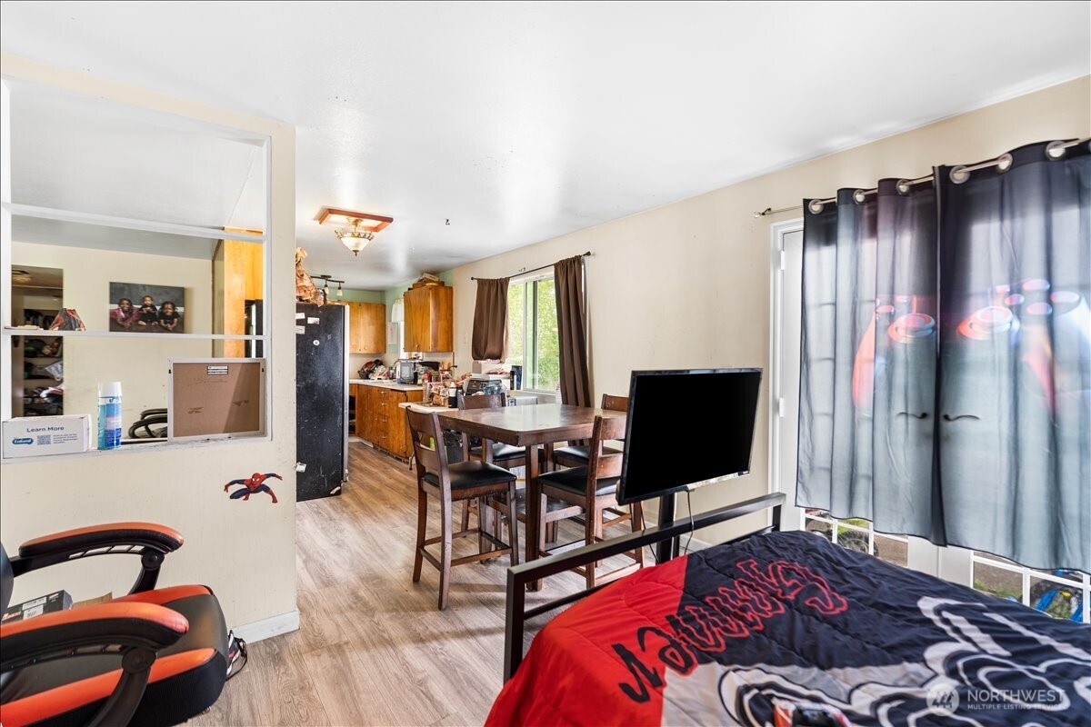 125 E 60th Street , Tacoma, WA 98404