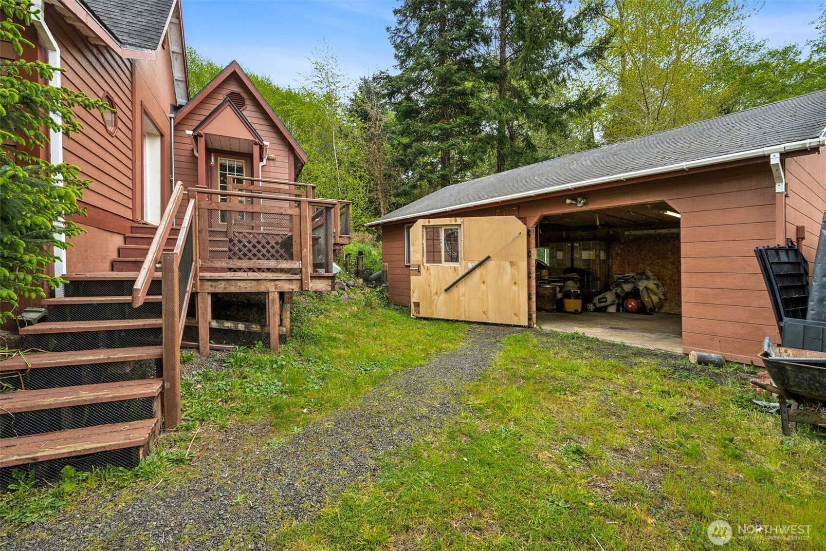 636 Water Street , South Bend, WA 98586