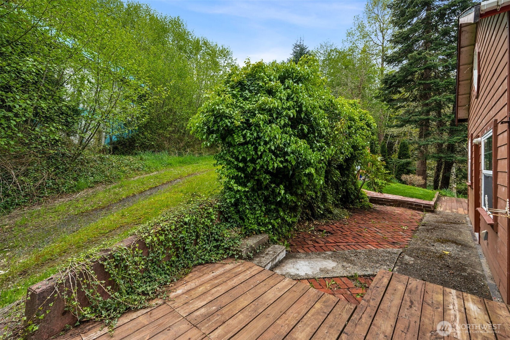 636 Water Street , South Bend, WA 98586