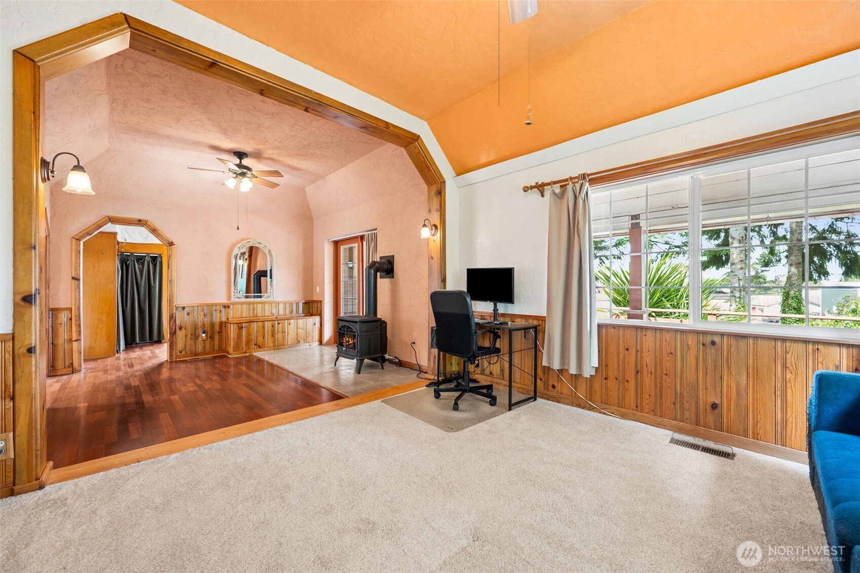 636 Water Street , South Bend, WA 98586