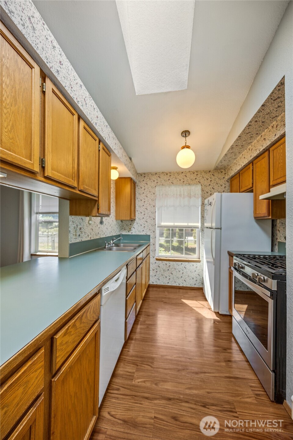 7123 Lakeside Street SW, Olympia, WA 98512