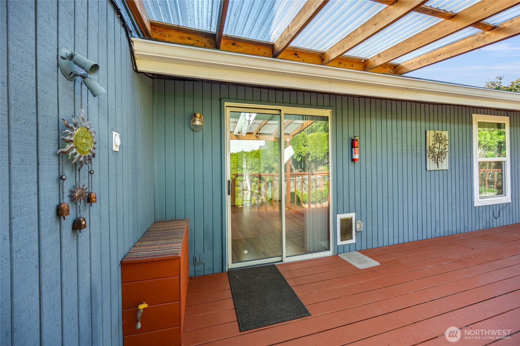7123 Lakeside Street SW, Olympia, WA 98512