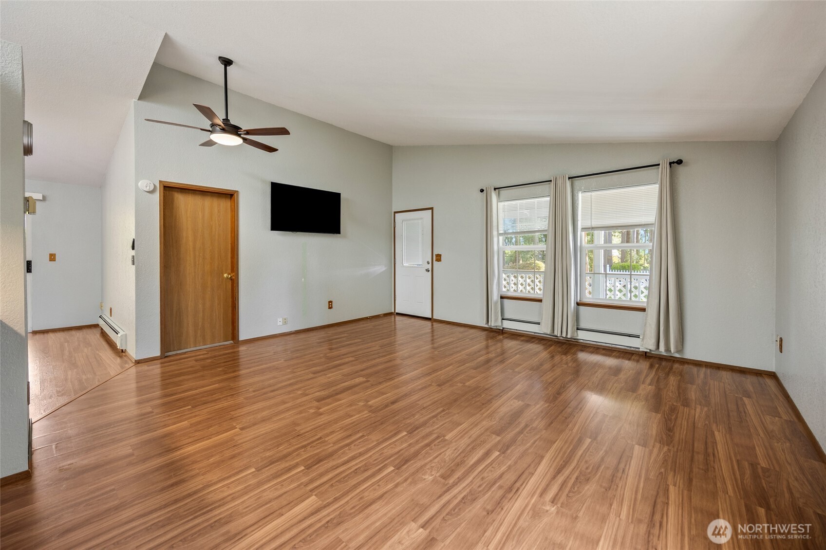 7123 Lakeside Street SW, Olympia, WA 98512