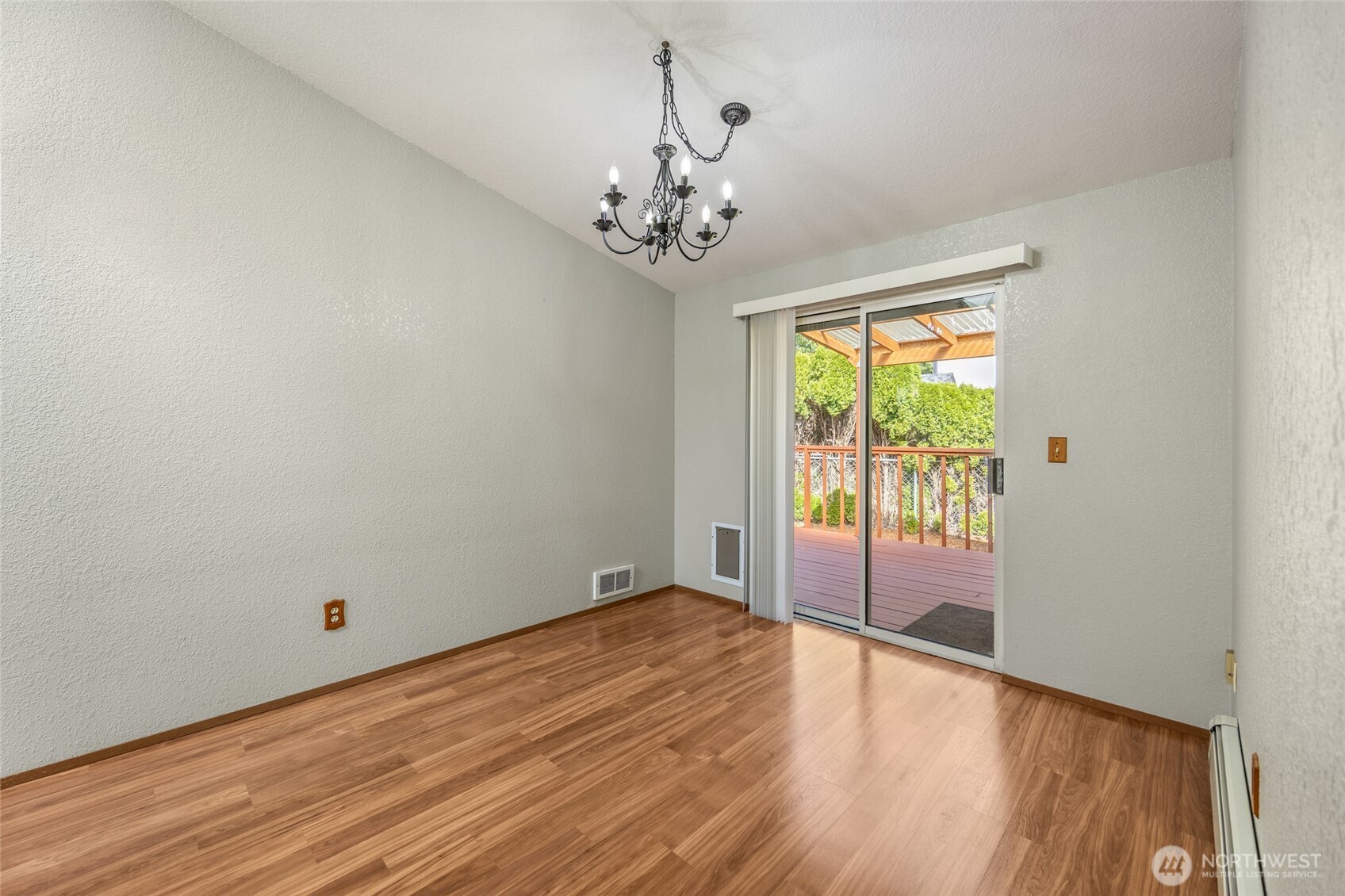 7123 Lakeside Street SW, Olympia, WA 98512