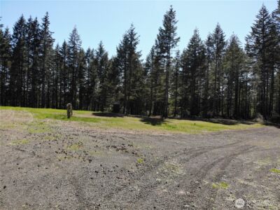 5201 E Brockdale Road , Shelton, WA 98584 - Photo 13