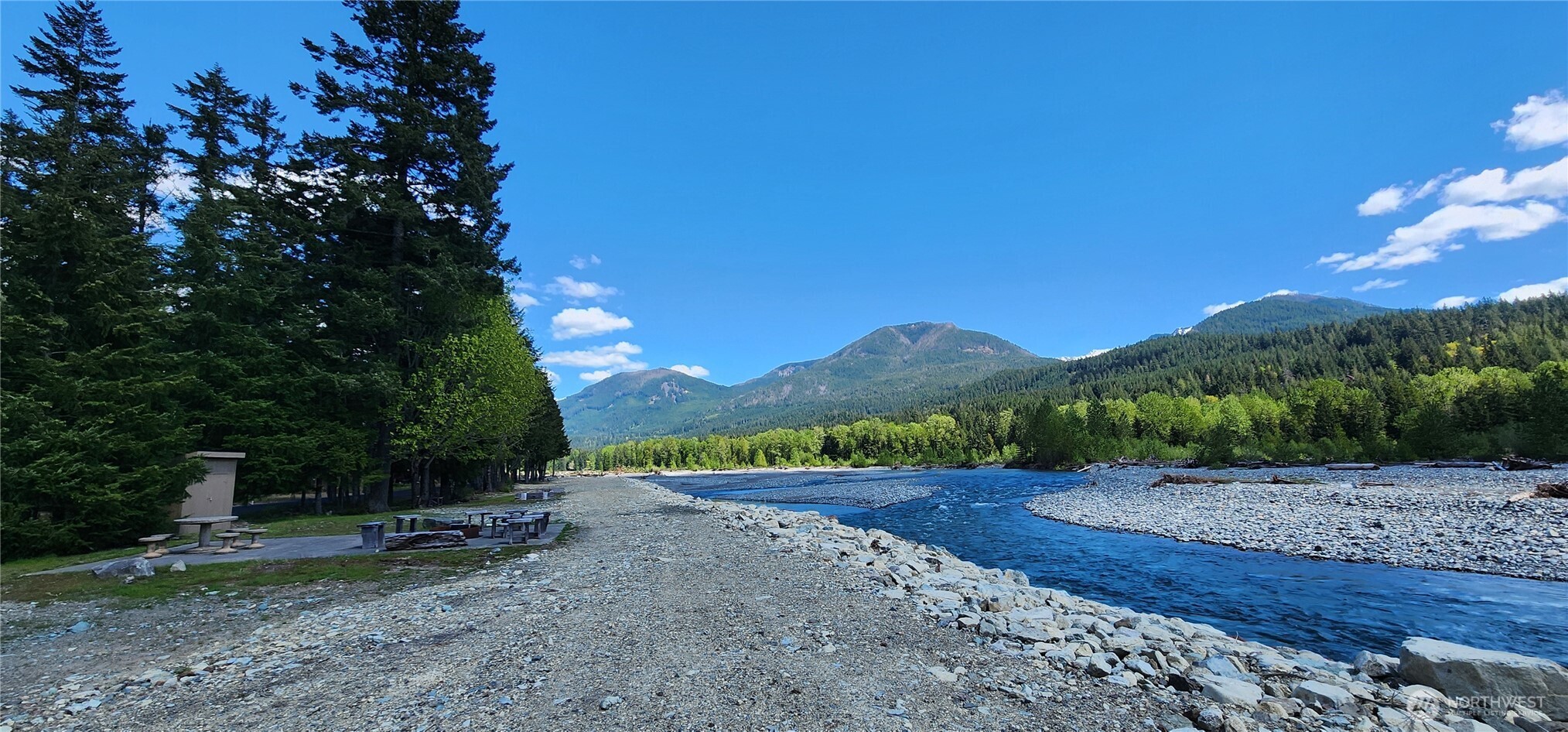 113 Cottonwood Lane , Packwood, WA 98361