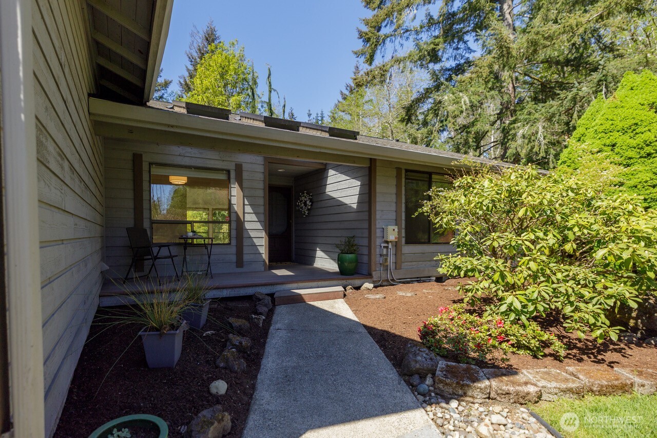 3115 Friendly Grove Road NE, Olympia, WA 98506