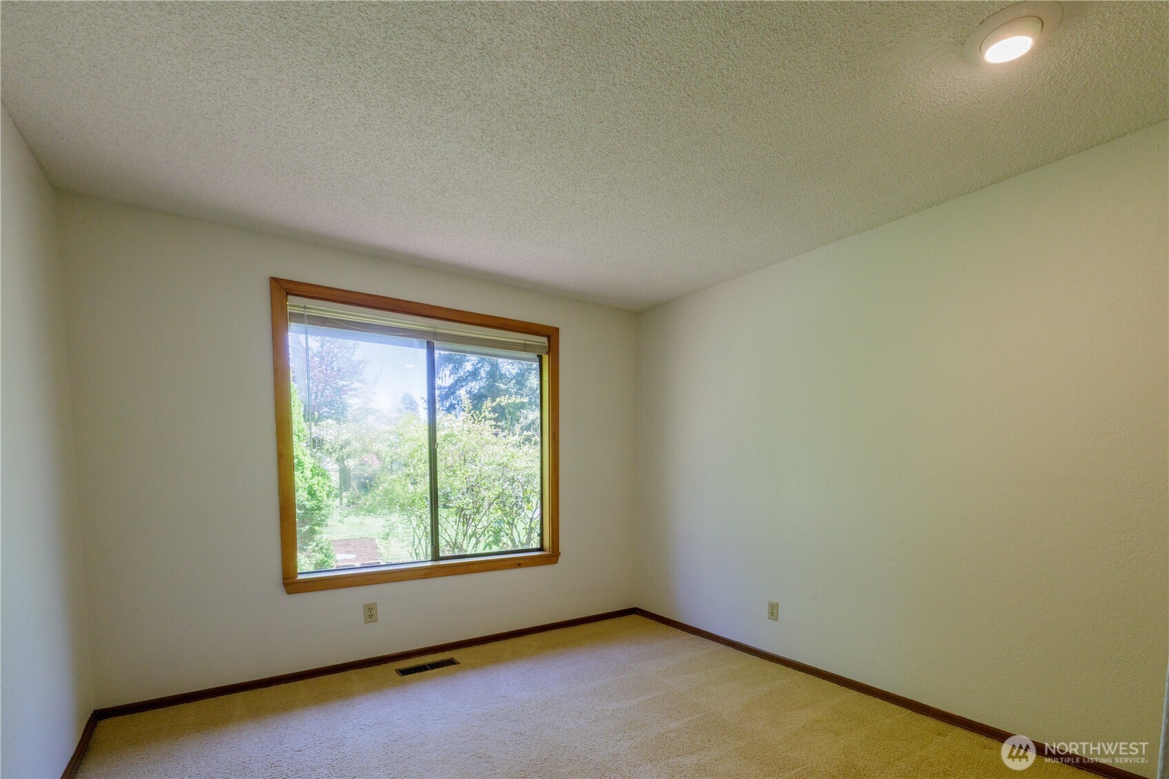 3115 Friendly Grove Road NE, Olympia, WA 98506