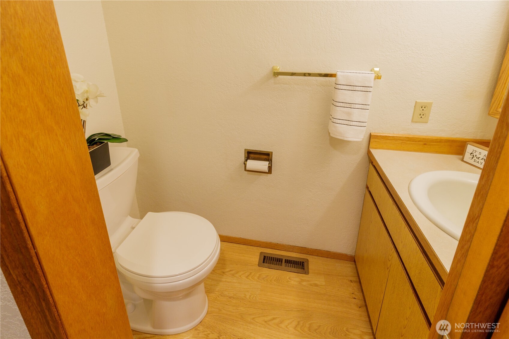3115 Friendly Grove Road NE, Olympia, WA 98506