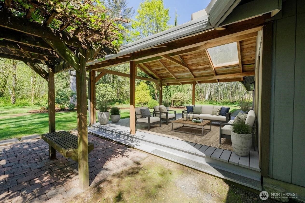 3115 Friendly Grove Road NE, Olympia, WA 98506