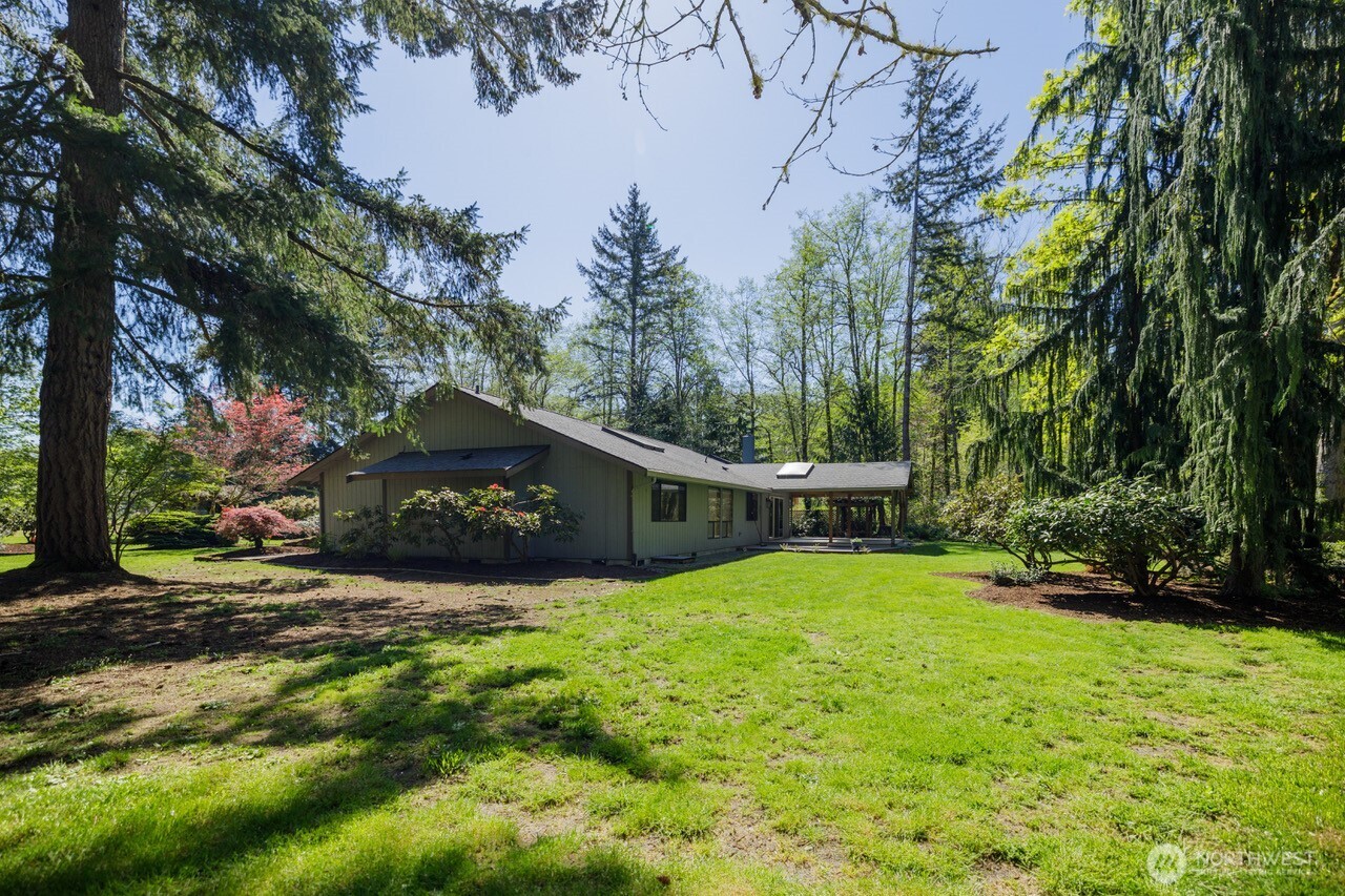 3115 Friendly Grove Road NE, Olympia, WA 98506
