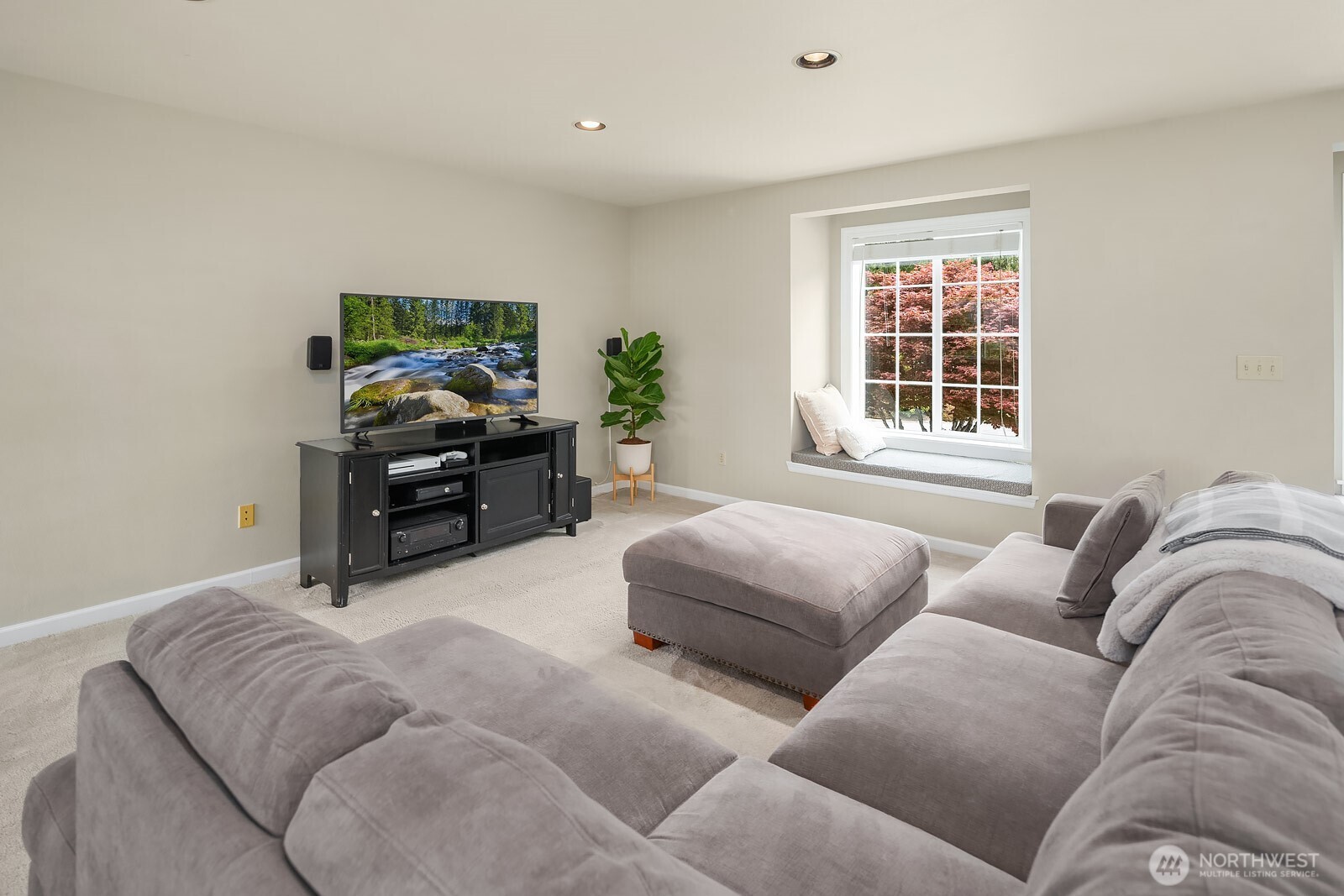 3819 204th Avenue NE, Sammamish, WA 98074