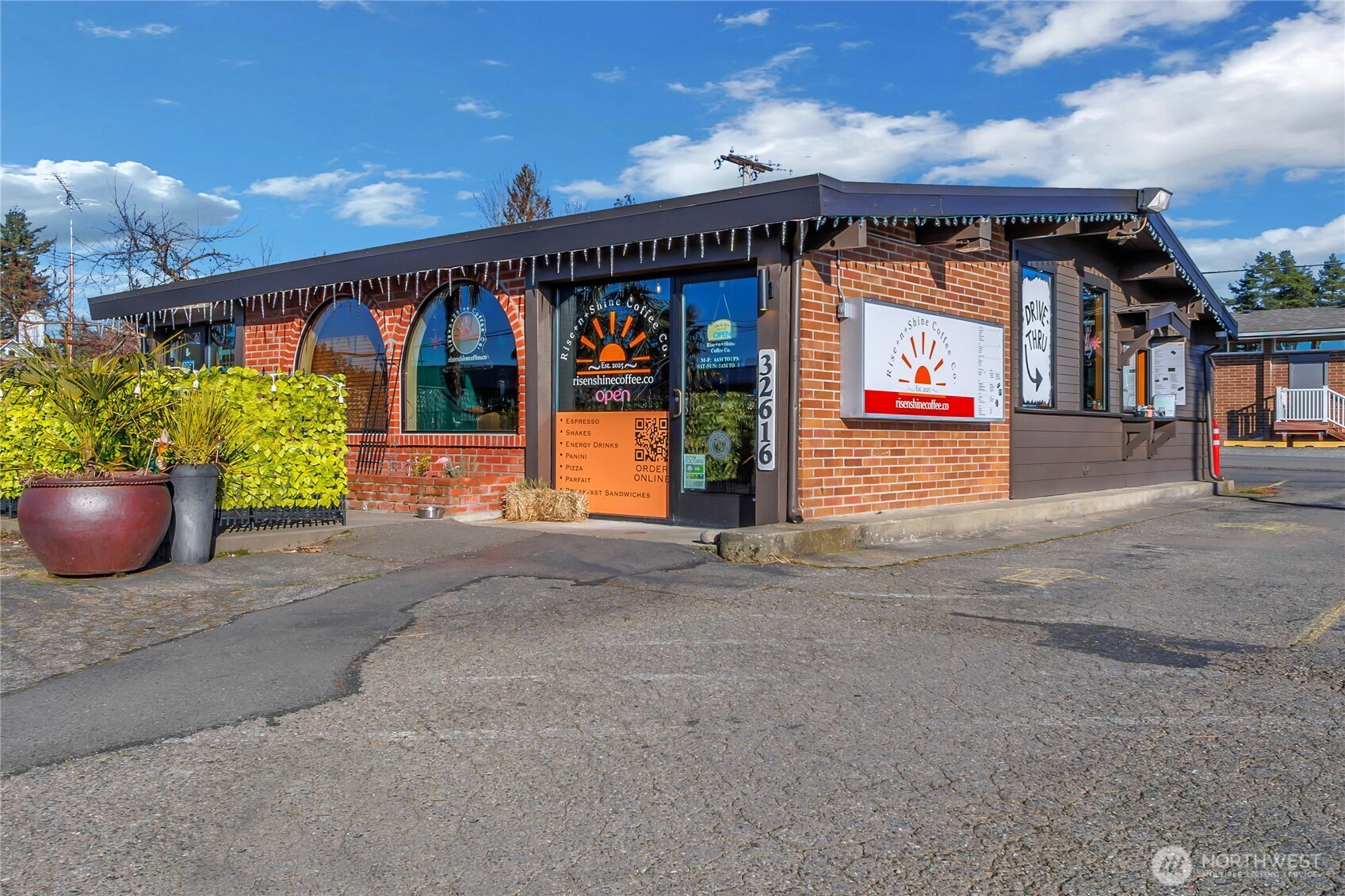 32616 3rd Avenue , Black Diamond, WA 98010
