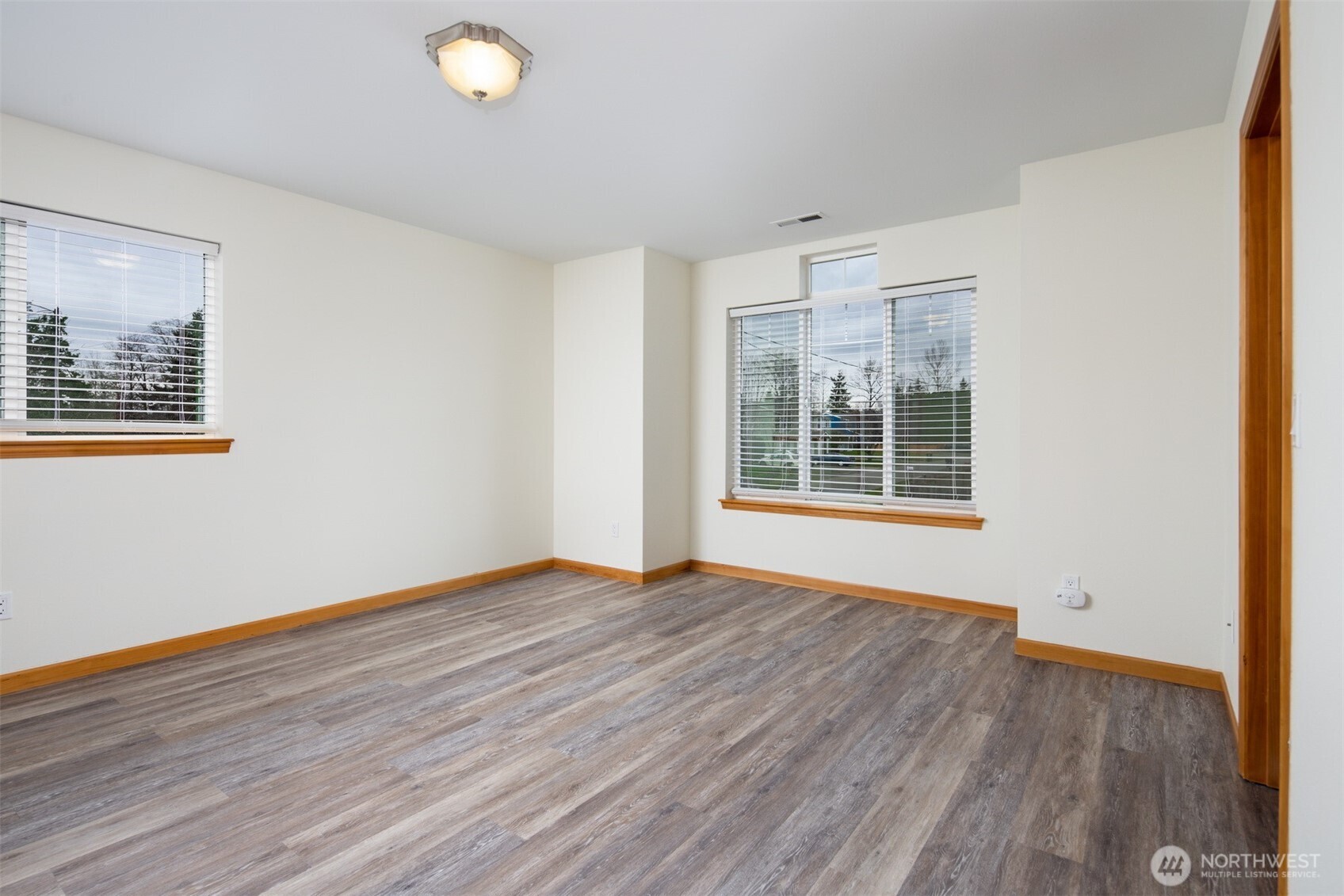 1100 E Illinois Street , Bellingham, WA 98226