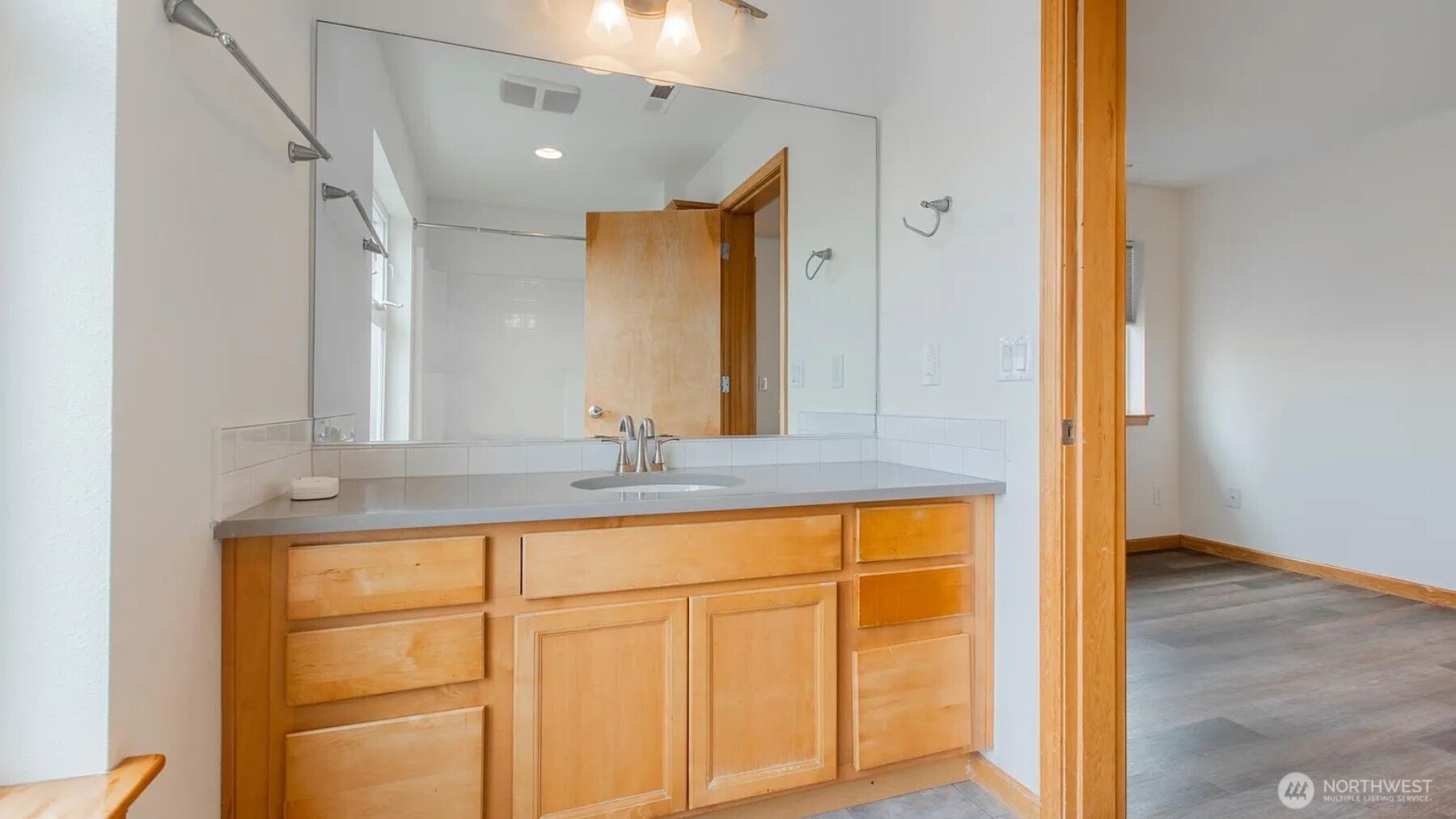 1100 E Illinois Street , Bellingham, WA 98226